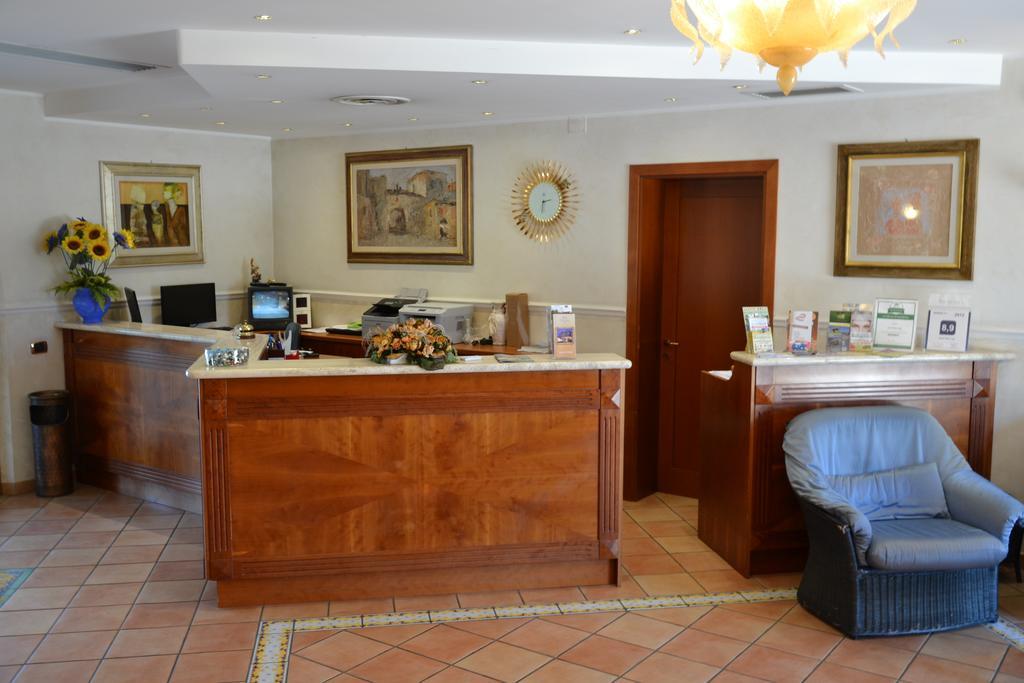 Villa Luigi Hotel & Restaurant Nuova Gestione Villa Rosa Di Martinsicuro Exterior foto